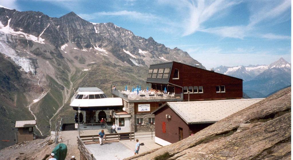 Haus Holiday Saas Fee الغرفة الصورة