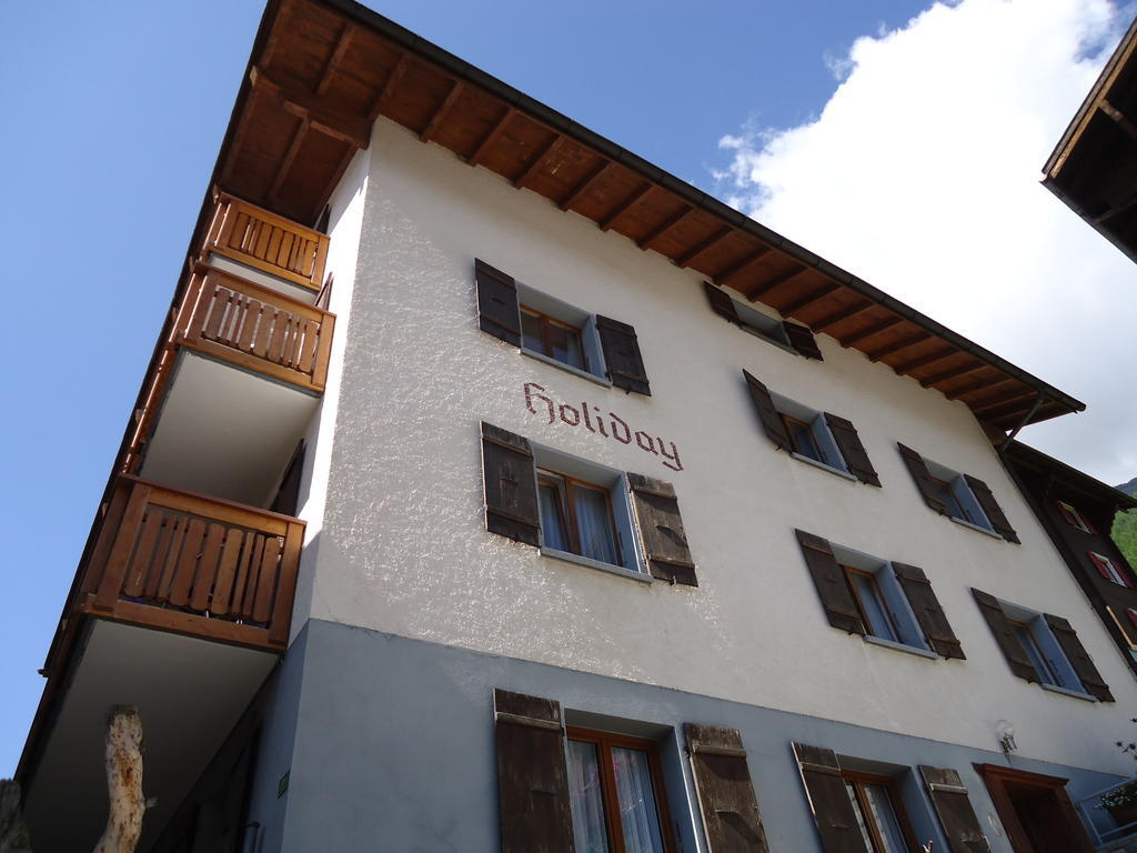 Haus Holiday Saas Fee الغرفة الصورة